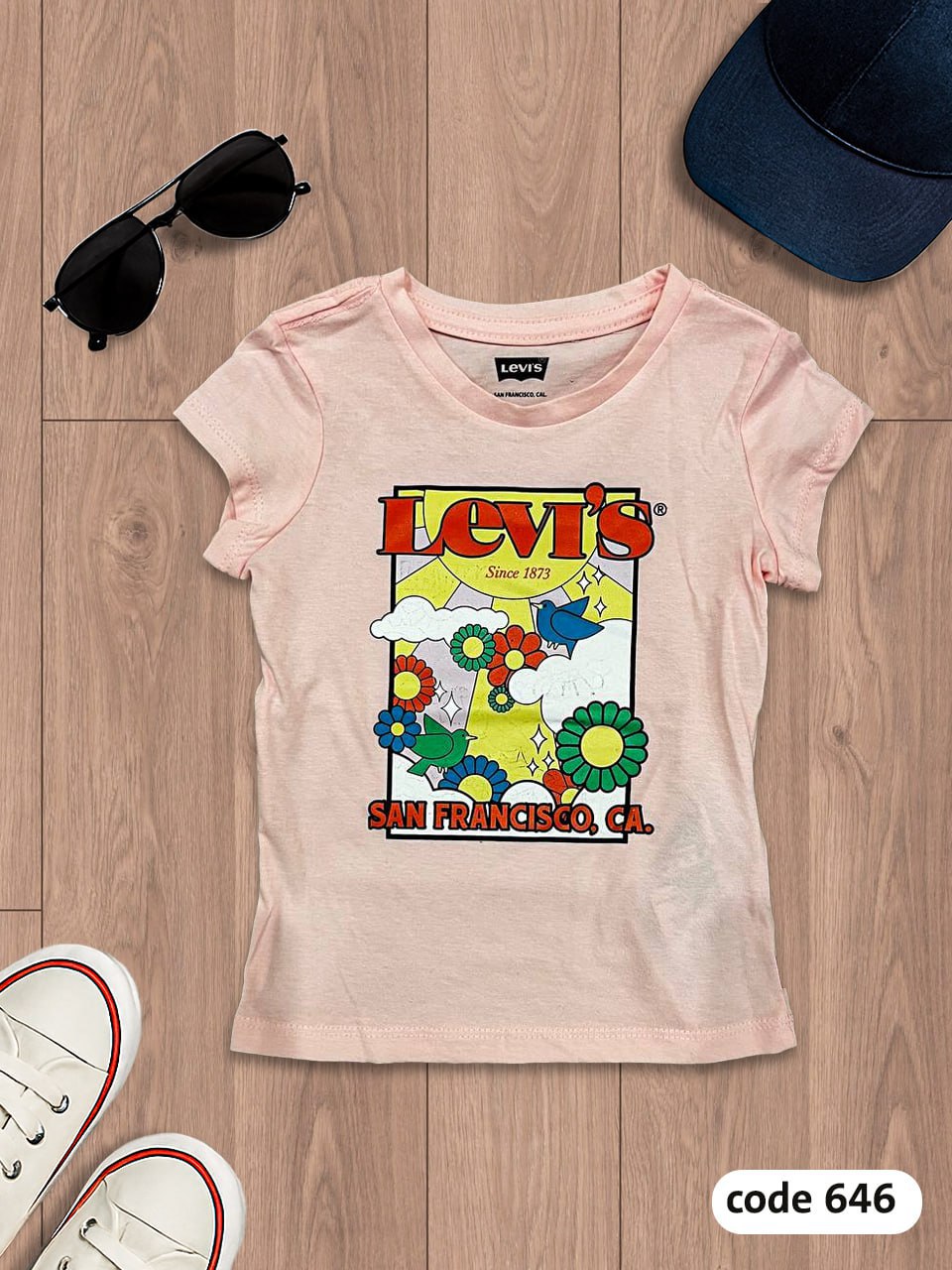 تيشرتات Levis